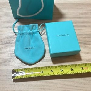 Tiffany storage bag and box